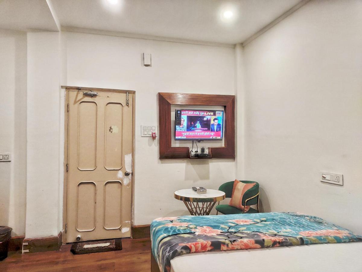 Hotel Florence Siliguri Exteriör bild